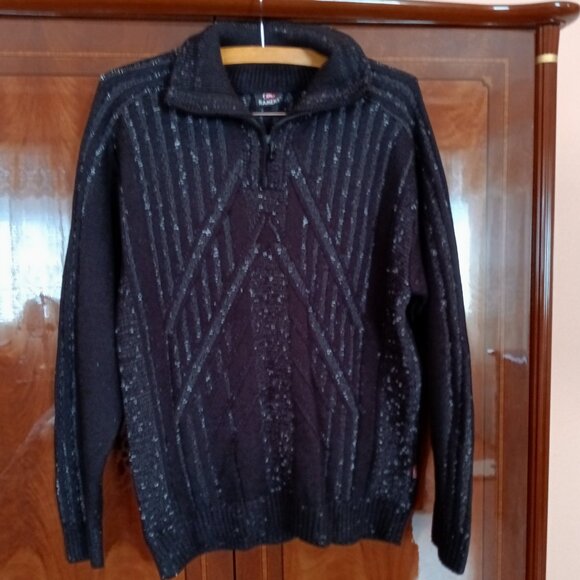 New Sweater - Size M / Length 27 in.